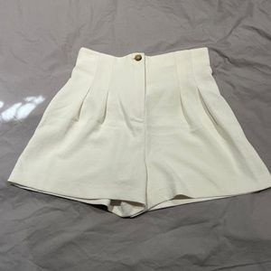 Wilfred High Waisted White Pleated Shorts - 10